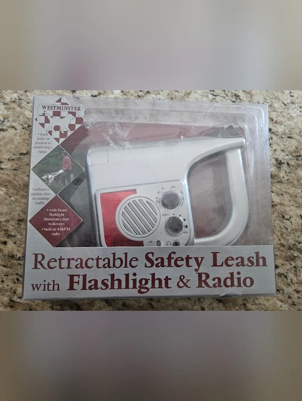 ​NIB Westminster Retractable Safety Leash with Flashlight & AM/FM Radio